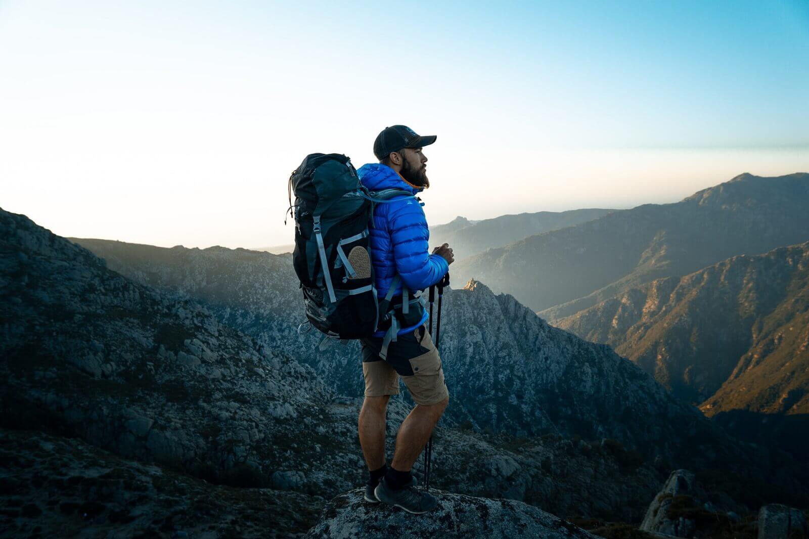 a hiker with big bagpack